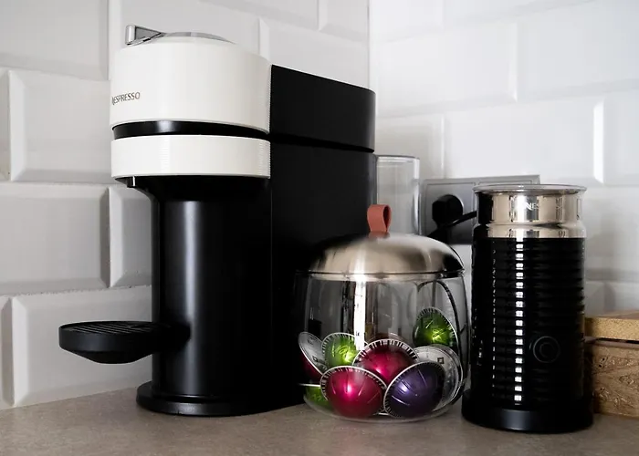 Brick House - Stefan